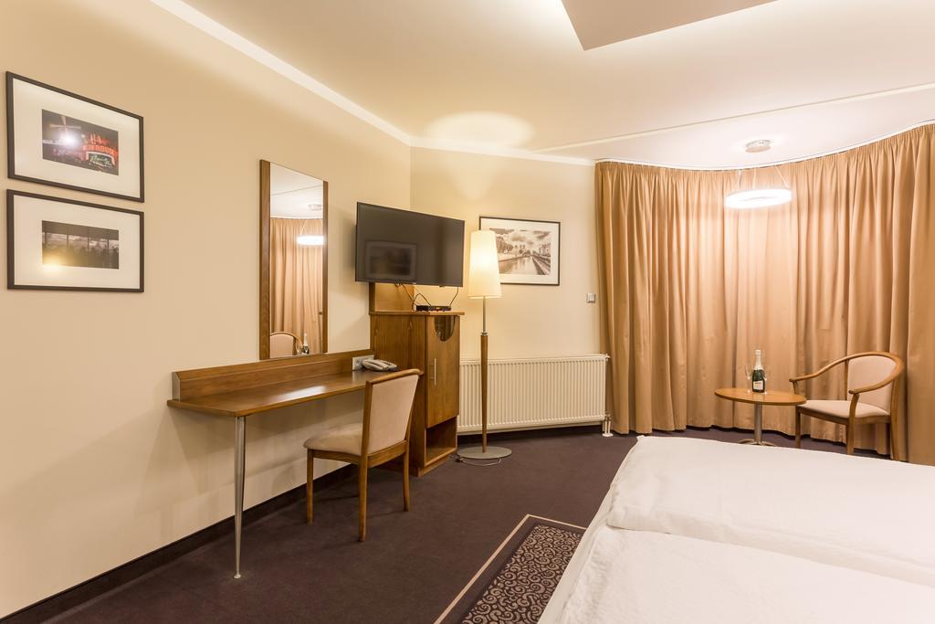 Szőnyi Garden Hotel Pest Budapest Exterior foto